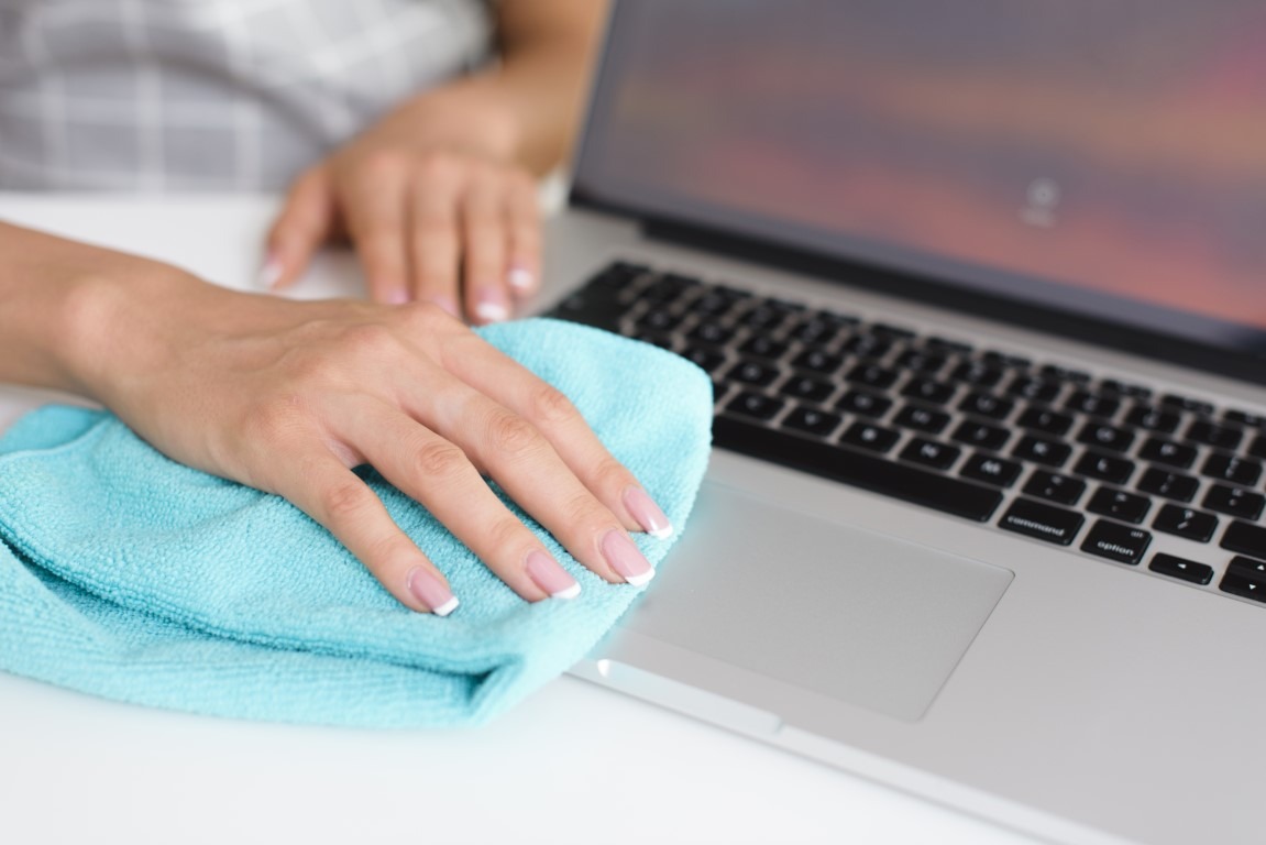 COVID 19: How to disinfect your laptop and computers?