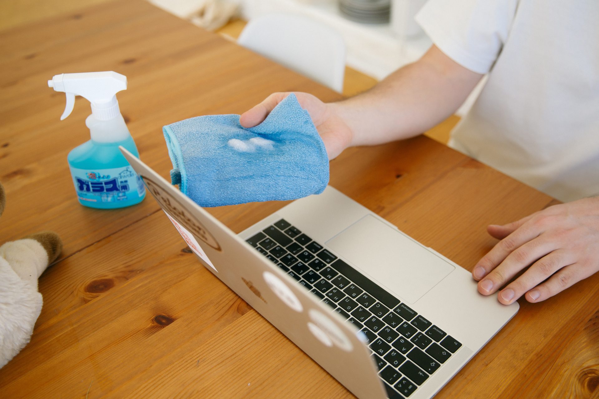 How to Clean Your Laptop the Right Way