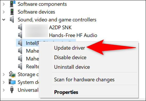 Captura de pantalla de una computadora que muestra el proceso de actualización de un controlador de sonido.